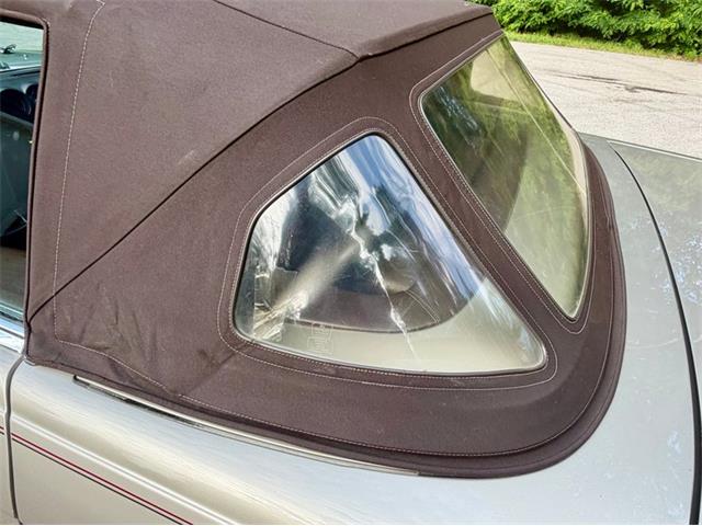 1988 Mercedes-Benz 560SL (CC-2086346) for sale in Saugatuck, Michigan