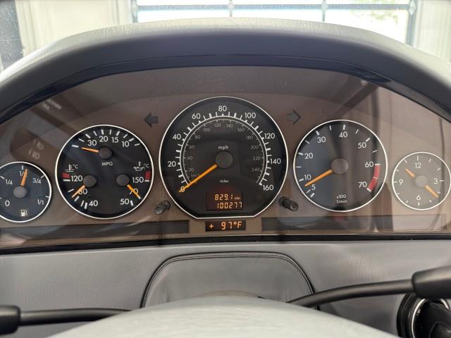 2001 Mercedes-Benz SL500 (CC-2086351) for sale in Houston, Texas