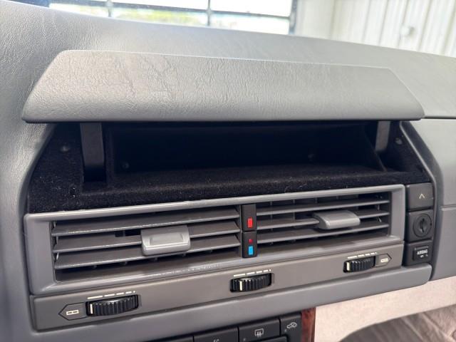 2001 Mercedes-Benz SL500 (CC-2086351) for sale in Houston, Texas