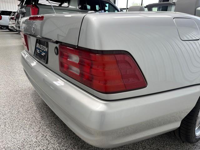 2001 Mercedes-Benz SL500 (CC-2086351) for sale in Houston, Texas