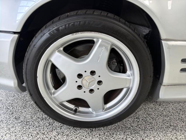 2001 Mercedes-Benz SL500 (CC-2086351) for sale in Houston, Texas