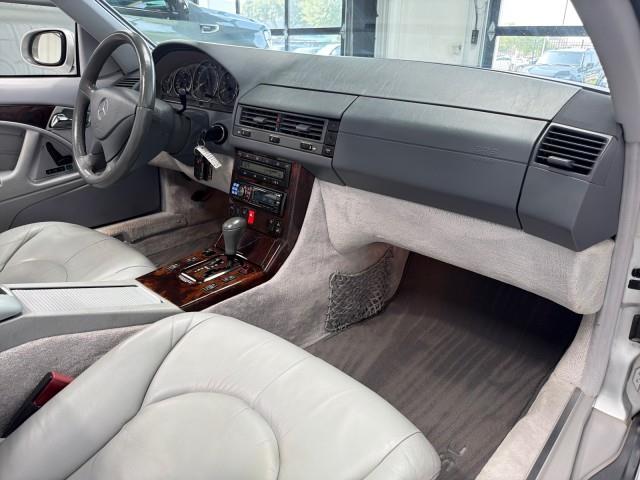 2001 Mercedes-Benz SL500 (CC-2086351) for sale in Houston, Texas