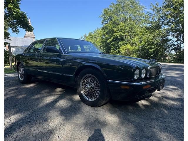 1998 Jaguar XJ8 (CC-2086367) for sale in Mill Hall, Pennsylvania