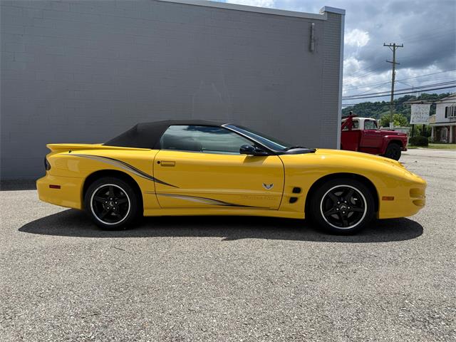 2002 Pontiac Firebird (CC-2086578) for sale in Pittsburgh, Pennsylvania