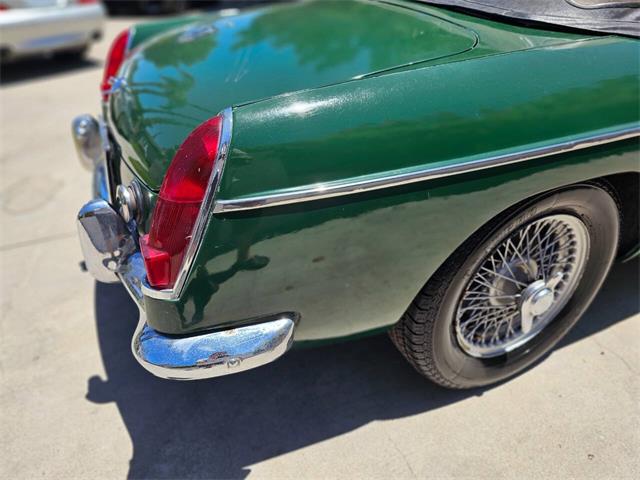 1965 MG MGB (CC-2086614) for sale in Woodland Hills, California
