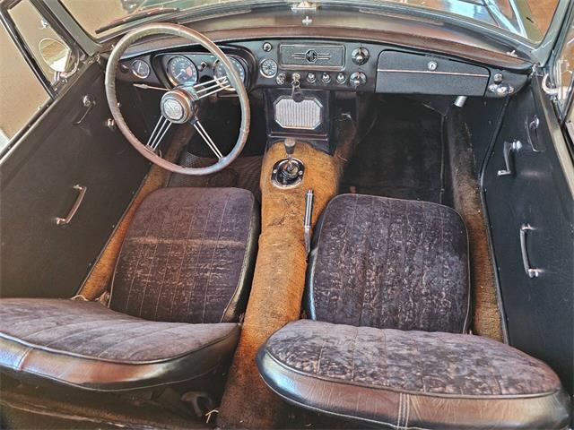 1965 MG MGB (CC-2086614) for sale in Woodland Hills, California
