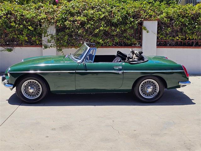 1965 MG MGB (CC-2086614) for sale in Woodland Hills, California