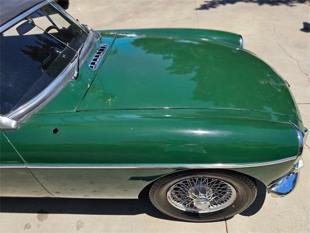 1965 MG MGB (CC-2086614) for sale in Woodland Hills, California