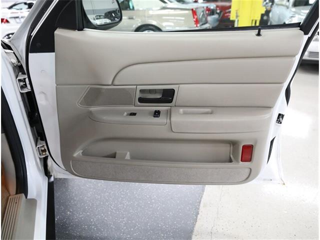 2011 Ford Crown Victoria (CC-2086626) for sale in Addison, Illinois