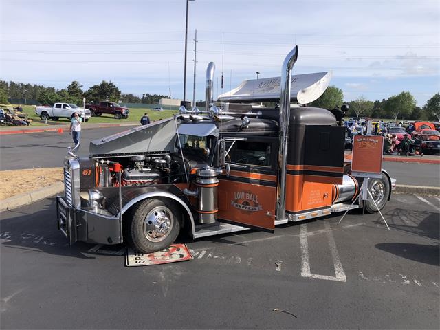 1961 Peterbilt Pickup (CC-2086816) for sale in Coos Bay, Oregon