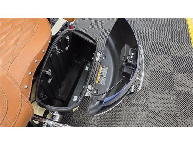 2015 Indian Roadmaster (CC-2086920) for sale in Mankato, Minnesota