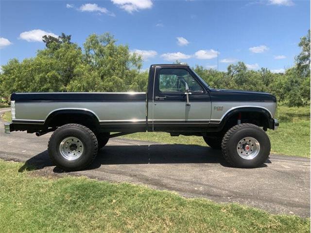 1986 Ford F350 (CC-2086966) for sale in Fredericksburg, Texas
