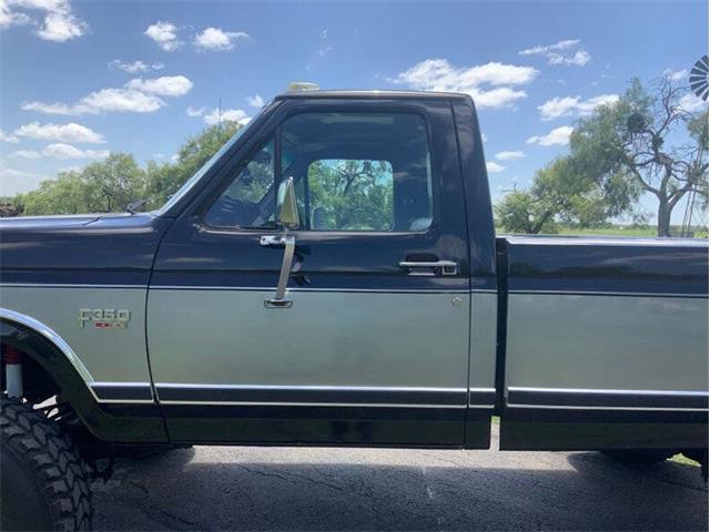 1986 Ford F350 (CC-2086966) for sale in Fredericksburg, Texas