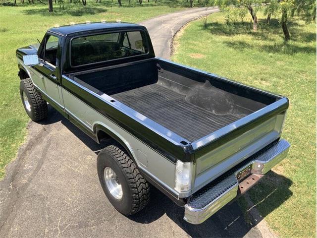 1986 Ford F350 (CC-2086966) for sale in Fredericksburg, Texas