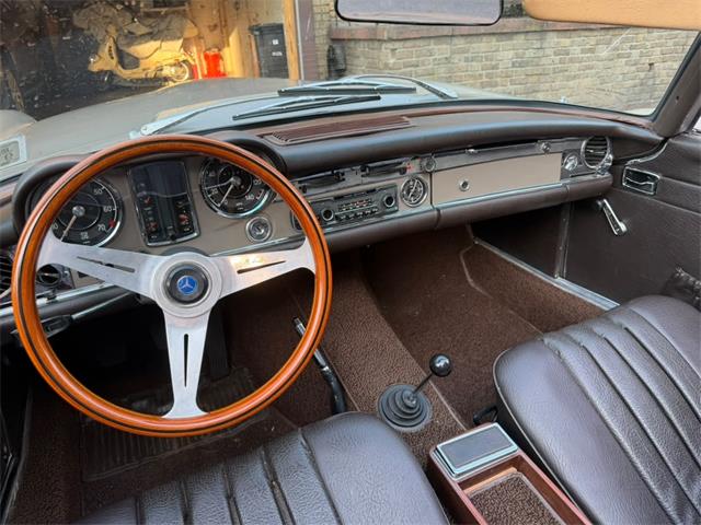 1969 Mercedes-Benz 280 SL Pagoda (CC-2087145) for sale in BROOKLYN, New York