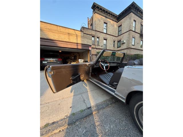 1969 Mercedes-Benz 280 SL Pagoda (CC-2087145) for sale in BROOKLYN, New York