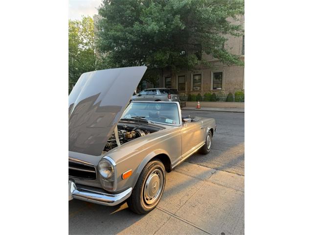 1969 Mercedes-Benz 280 SL Pagoda (CC-2087145) for sale in BROOKLYN, New York