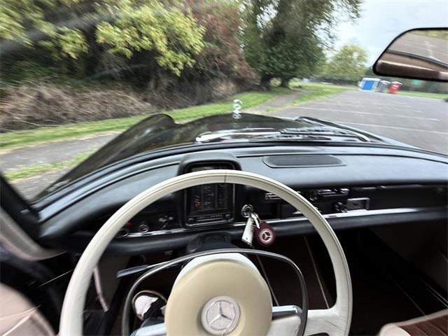 1968 Mercedes-Benz 230 (CC-2087364) for sale in Gladstone, Oregon