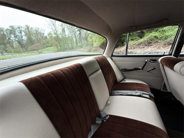 1968 Mercedes-Benz 230 (CC-2087364) for sale in Gladstone, Oregon