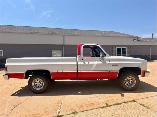 1985 Chevrolet K-10 (CC-2087419) for sale in Fenton, Michigan