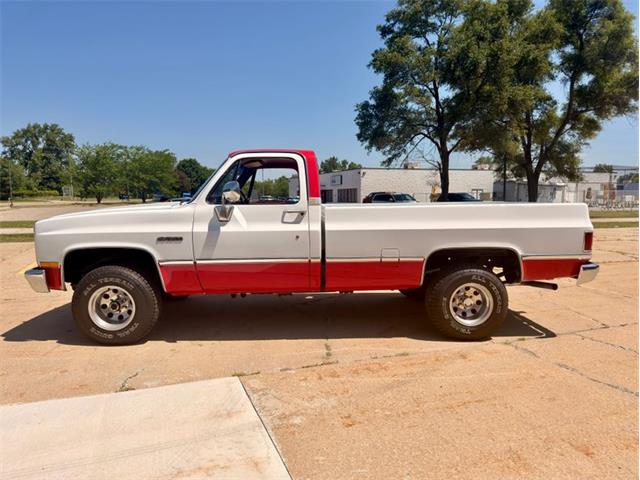 1985 Chevrolet K-10 (CC-2087419) for sale in Fenton, Michigan