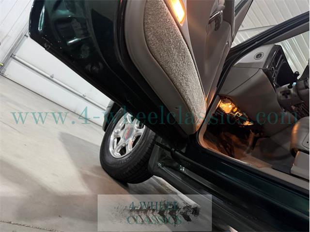 2001 GMC Sierra 1500 (CC-2087424) for sale in Holland , Michigan