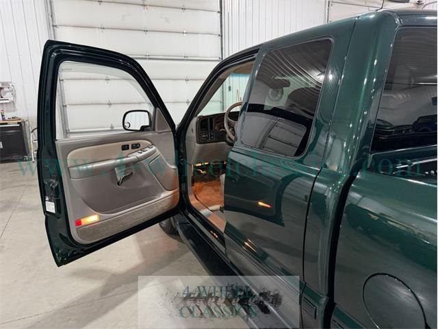 2001 GMC Sierra 1500 (CC-2087424) for sale in Holland , Michigan