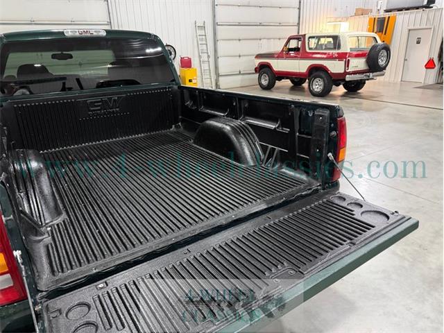 2001 GMC Sierra 1500 (CC-2087424) for sale in Holland , Michigan