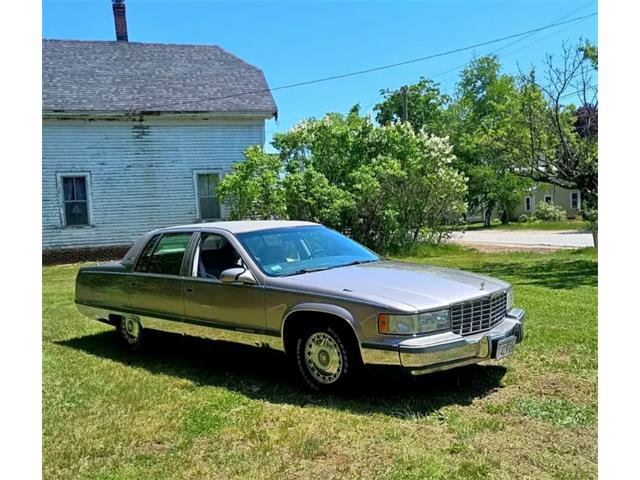1996 Cadillac Fleetwood Brougham (CC-2087439) for sale in Rochester , New Hampshire