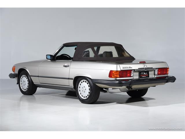 1988 Mercedes-Benz 560 (CC-2080076) for sale in Farmingdale, New York