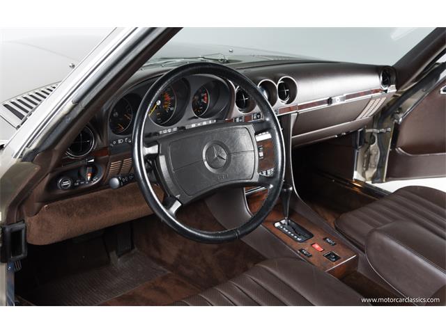 1988 Mercedes-Benz 560 (CC-2080076) for sale in Farmingdale, New York