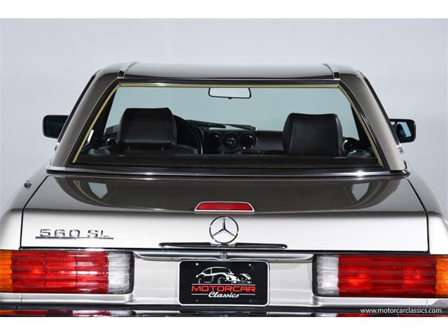 1988 Mercedes-Benz 560 (CC-2080076) for sale in Farmingdale, New York