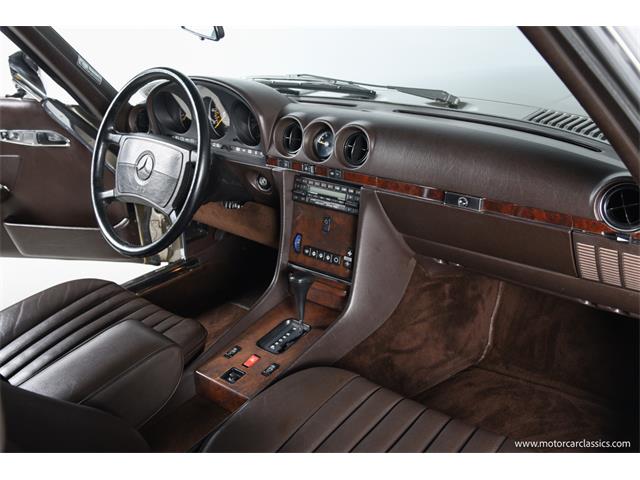 1988 Mercedes-Benz 560 (CC-2080076) for sale in Farmingdale, New York