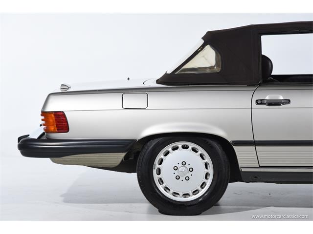 1988 Mercedes-Benz 560 (CC-2080076) for sale in Farmingdale, New York