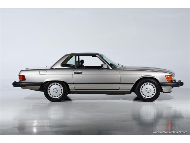 1988 Mercedes-Benz 560 (CC-2080076) for sale in Farmingdale, New York