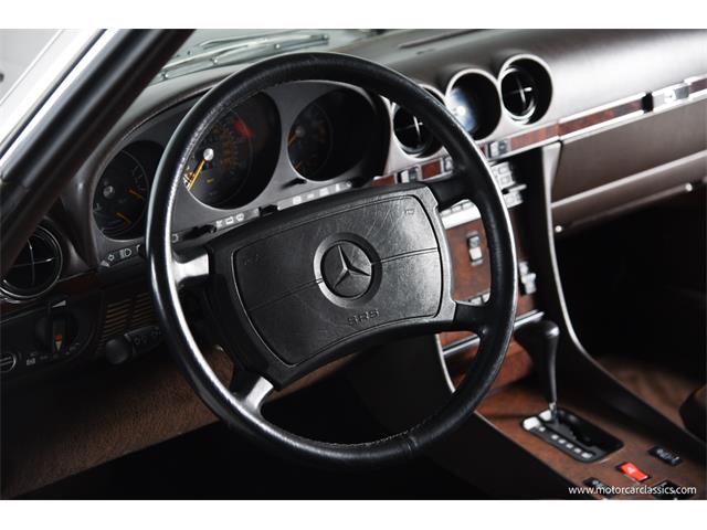1988 Mercedes-Benz 560 (CC-2080076) for sale in Farmingdale, New York