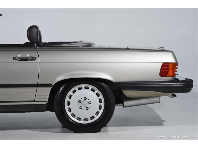 1988 Mercedes-Benz 560 (CC-2080076) for sale in Farmingdale, New York