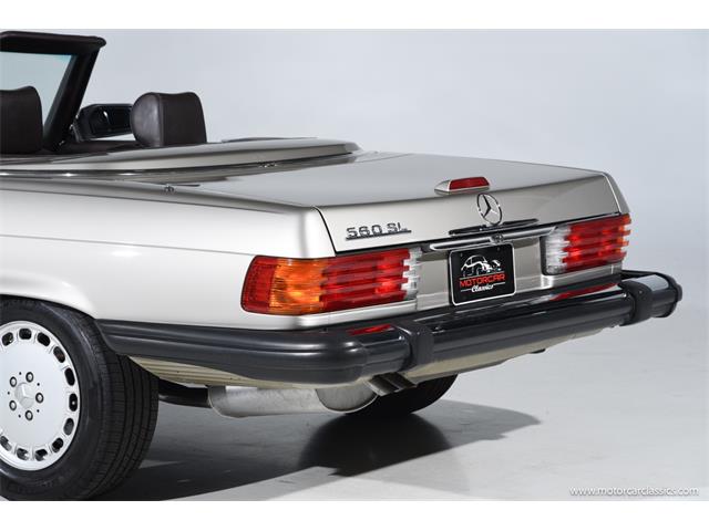 1988 Mercedes-Benz 560 (CC-2080076) for sale in Farmingdale, New York