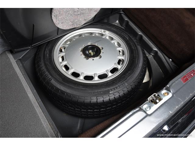 1988 Mercedes-Benz 560 (CC-2080076) for sale in Farmingdale, New York