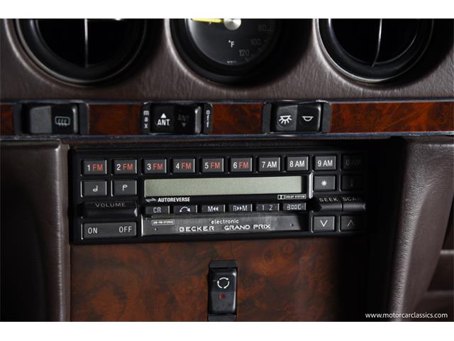 1988 Mercedes-Benz 560 (CC-2080076) for sale in Farmingdale, New York