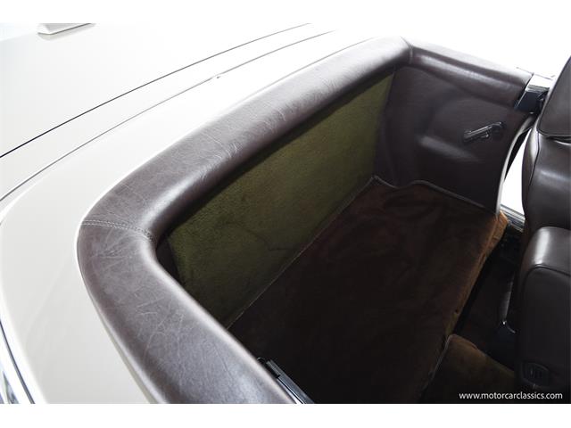1988 Mercedes-Benz 560 (CC-2080076) for sale in Farmingdale, New York