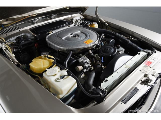 1988 Mercedes-Benz 560 (CC-2080076) for sale in Farmingdale, New York