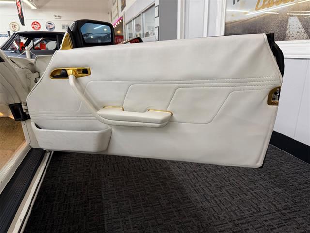 1985 Mercedes-Benz 500SL (CC-2087757) for sale in Mundelein, Illinois