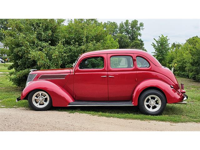 1937 Ford 4-Dr Sedan (CC-2087929) for sale in Sioux Falls, South Dakota