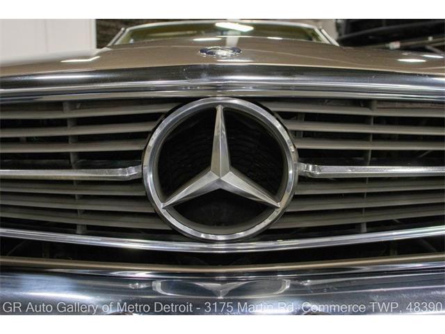 1987 Mercedes-Benz 560SL (CC-2087946) for sale in Kentwood, Michigan