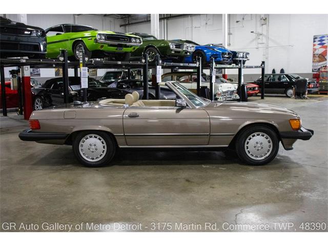 1987 Mercedes-Benz 560SL (CC-2087946) for sale in Kentwood, Michigan