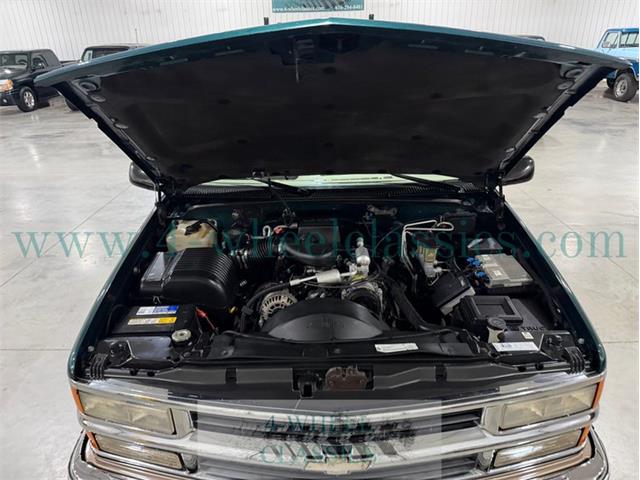 1996 Chevrolet Suburban (CC-2088111) for sale in Holland , Michigan