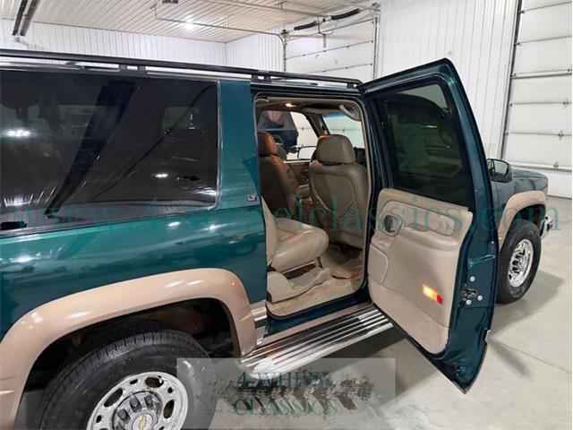 1996 Chevrolet Suburban (CC-2088111) for sale in Holland , Michigan