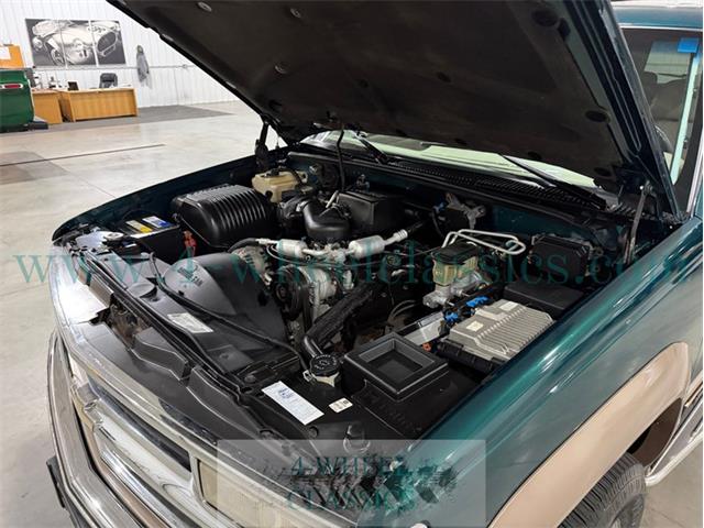 1996 Chevrolet Suburban (CC-2088111) for sale in Holland , Michigan