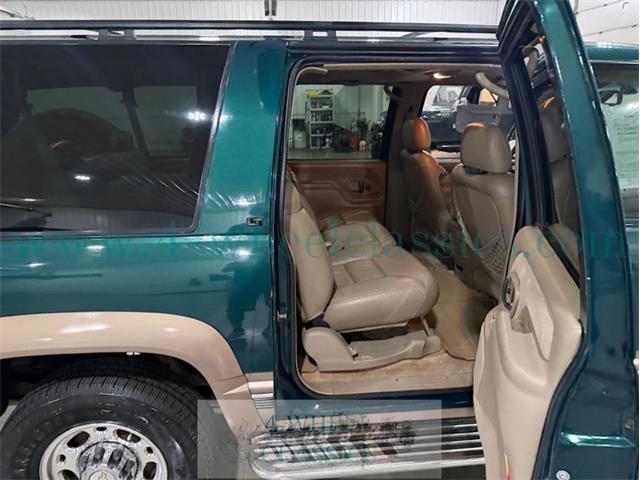 1996 Chevrolet Suburban (CC-2088111) for sale in Holland , Michigan